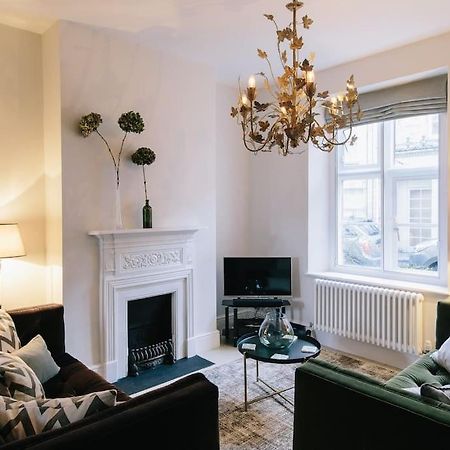 Beautiful House, Cirencester Centre, Parking المظهر الخارجي الصورة