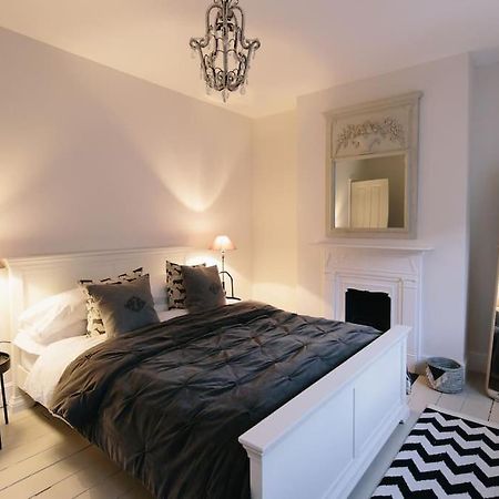 Beautiful House, Cirencester Centre, Parking المظهر الخارجي الصورة