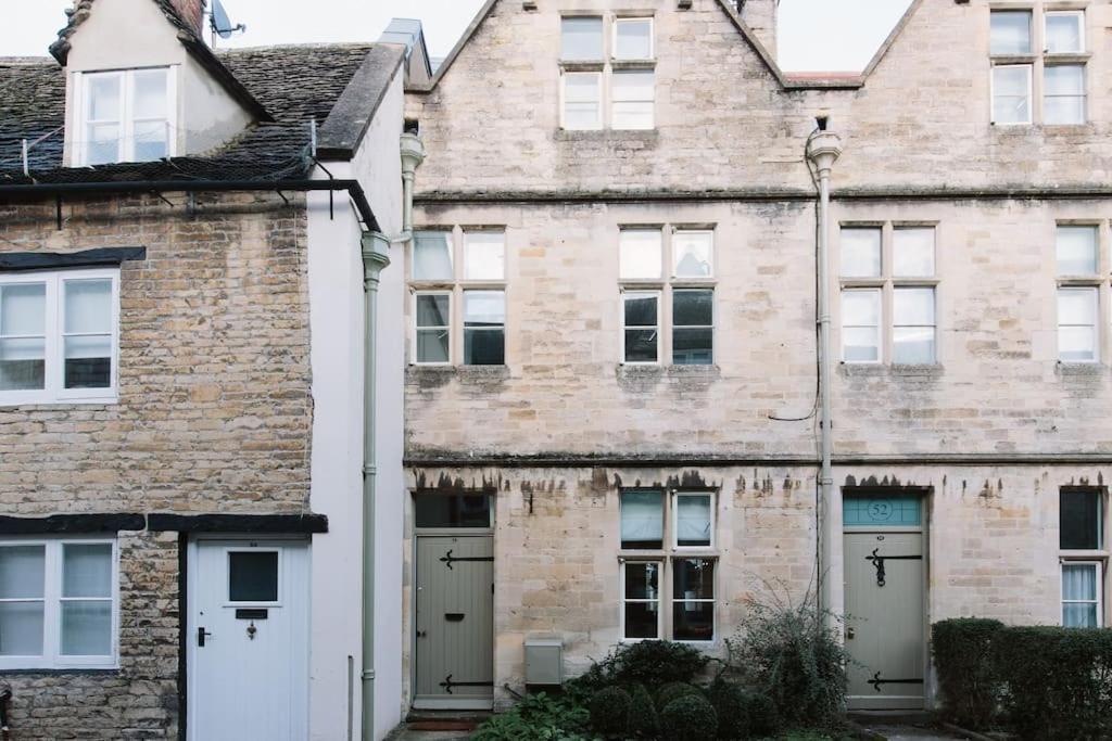 Beautiful House, Cirencester Centre, Parking المظهر الخارجي الصورة